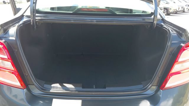 Used 2020 Chevrolet Sonic Premier FWD image 26