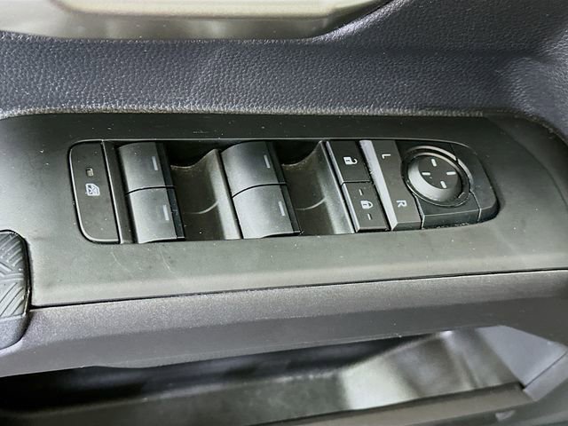 Used 2024 Toyota Tacoma TRD Off-Road image 21