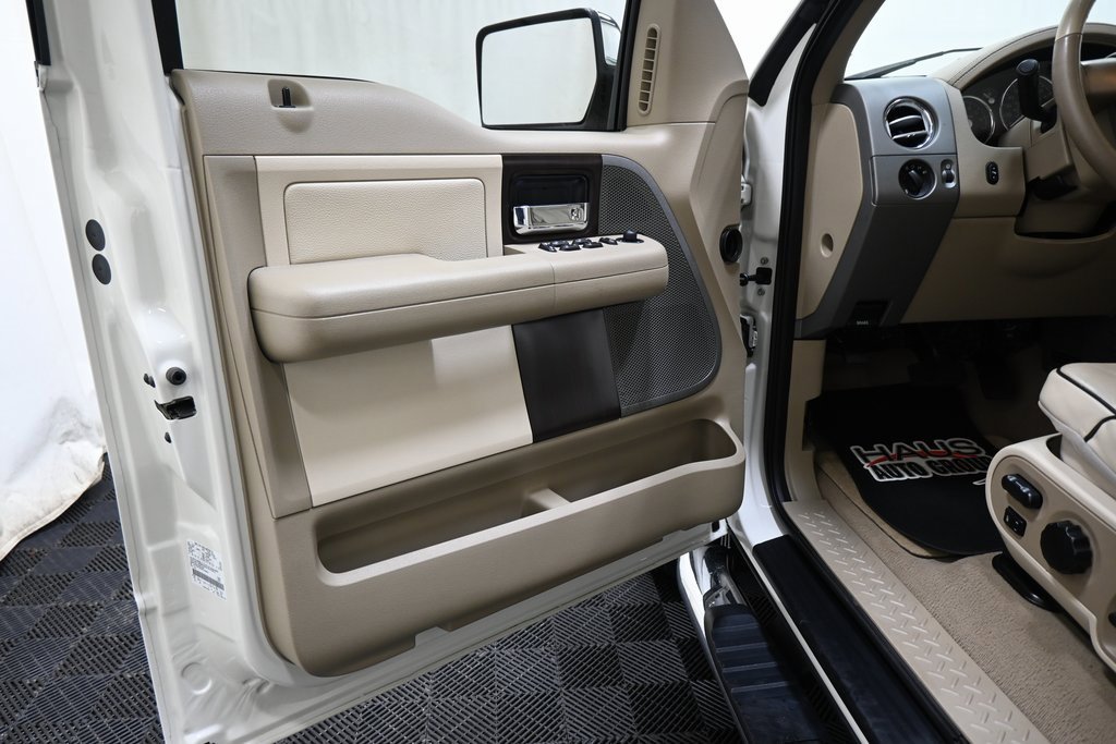 Used 2006 Lincoln Mark LT 4x4 image 21