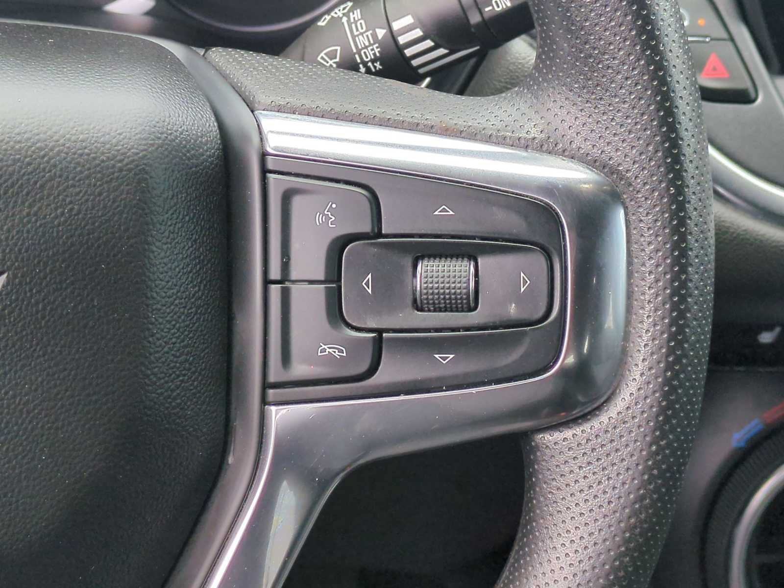 Used 2025 Chevrolet Blazer LT FWD image 16