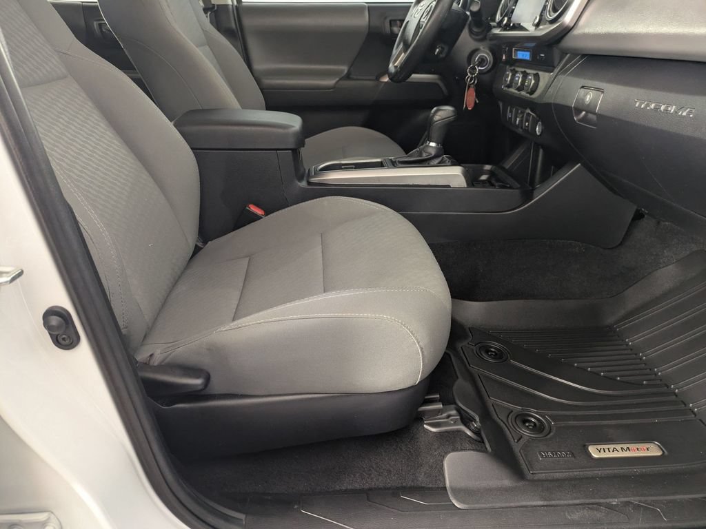 Used 2021 Toyota Tacoma SR5 RWD image 36