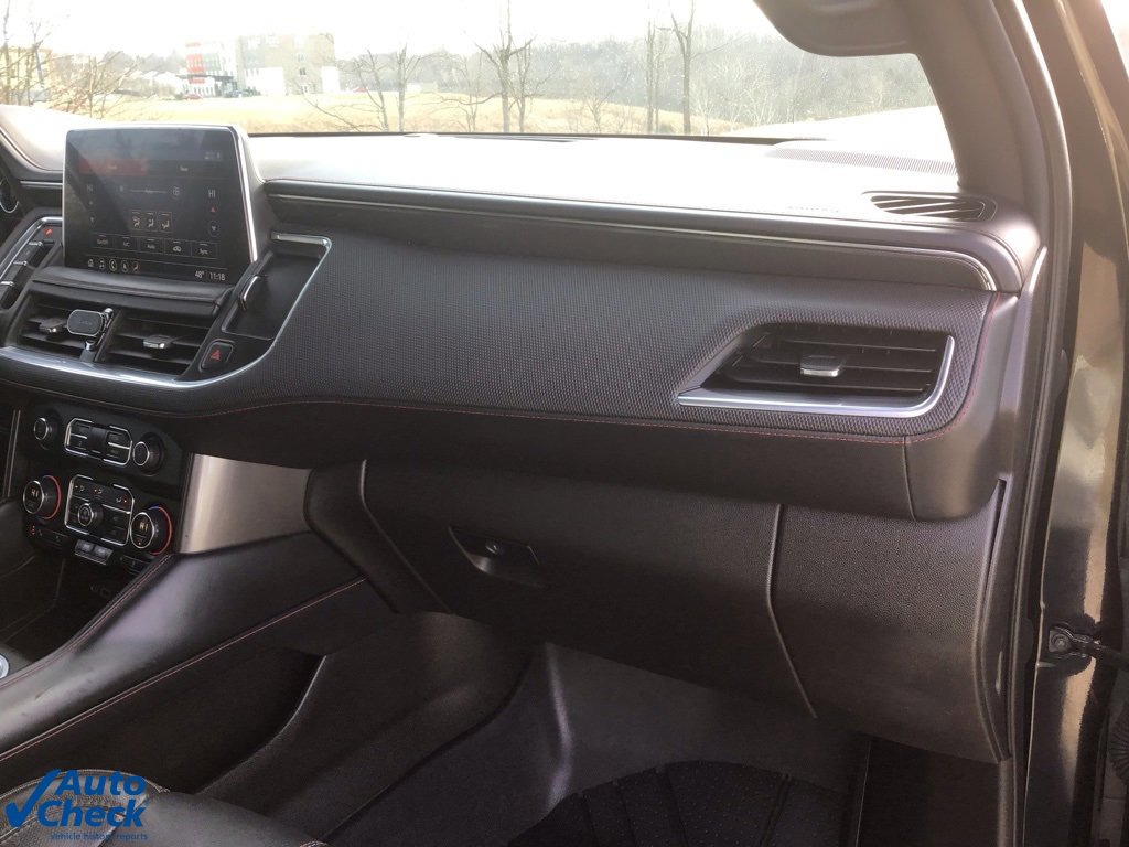 Used 2021 Chevrolet Suburban RST w/ Luxury Package image 30