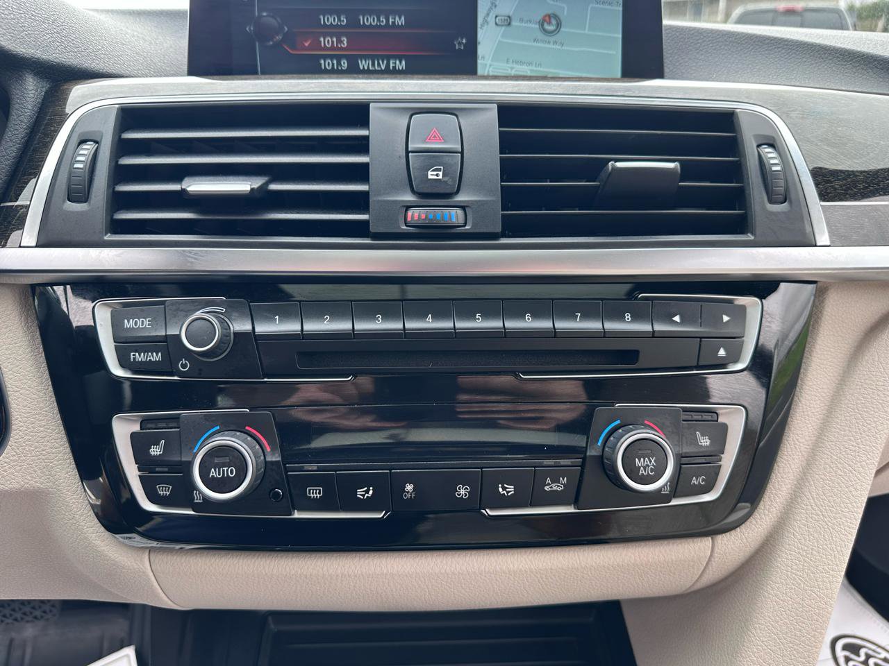 Used 2017 BMW 330i Sedan image 35