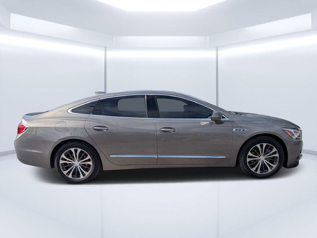 Used 2017 Buick LaCrosse Essence w/ Sun and Shade Package FWD image 2