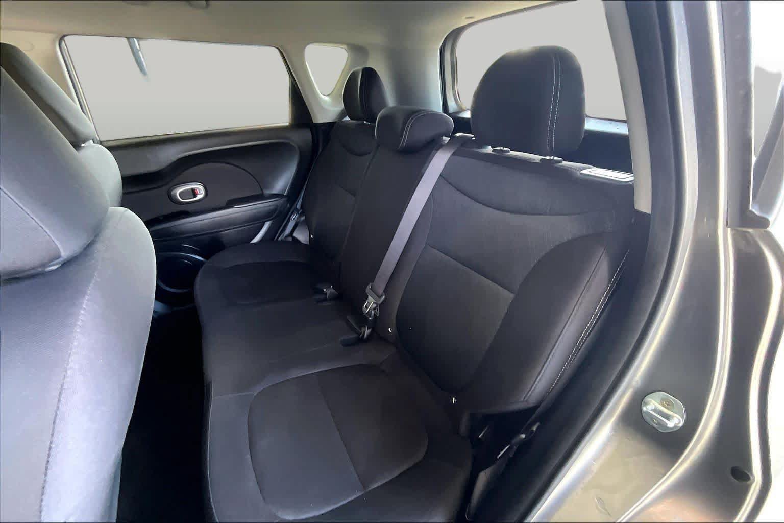 Used 2015 Kia Soul FWD image 19