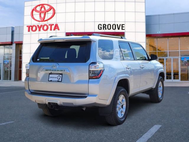 Used 2023 Toyota 4Runner SR5 AWD/4WD image 6