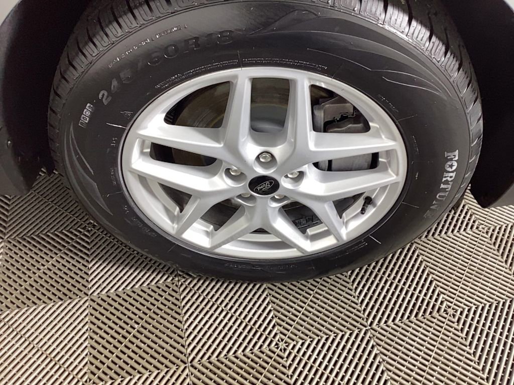 Used 2024 Ford Edge SEL image 6