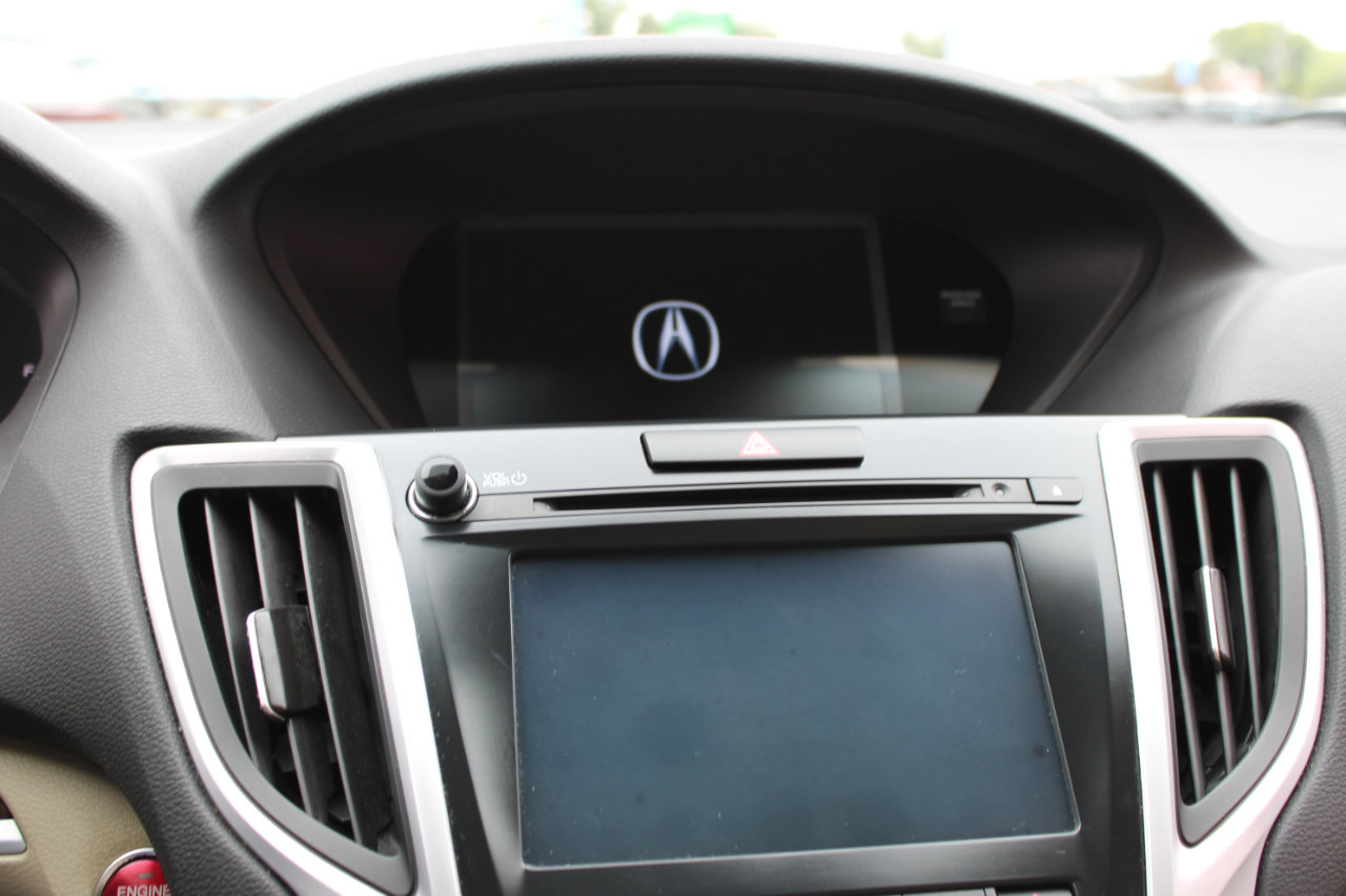 Used 2018 Acura TLX image 25