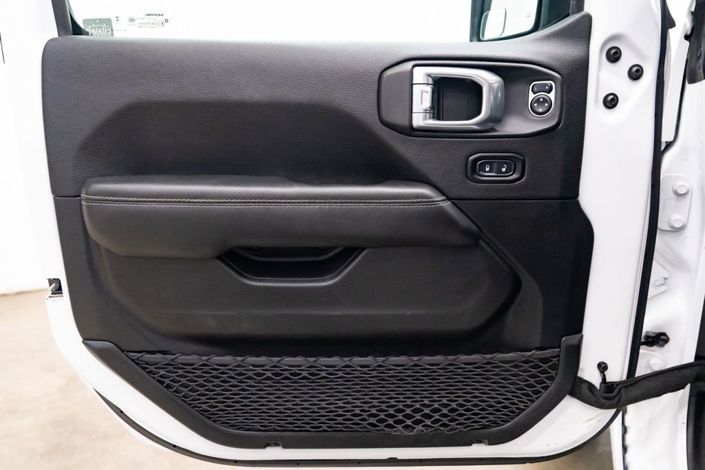 Used 2023 Jeep Wrangler Unlimited Sahara image 20