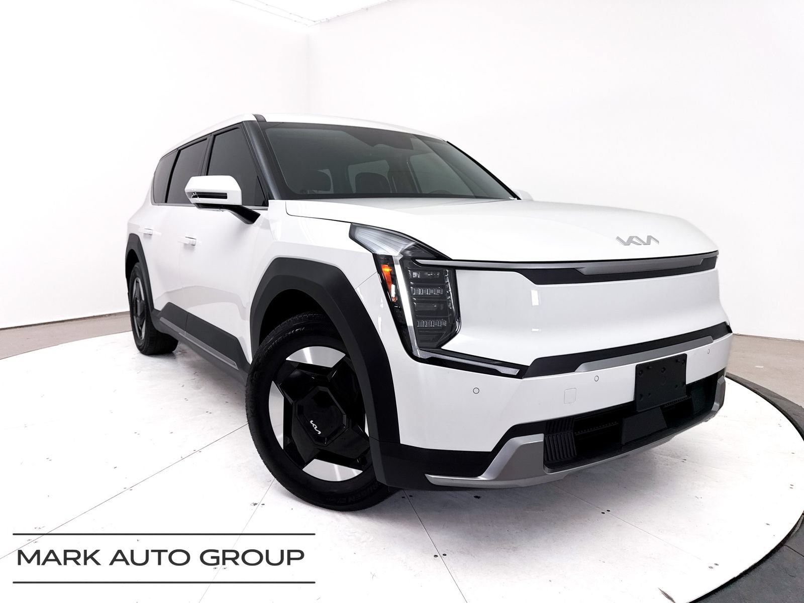 Certified 2024 Kia EV9 Light Long Range