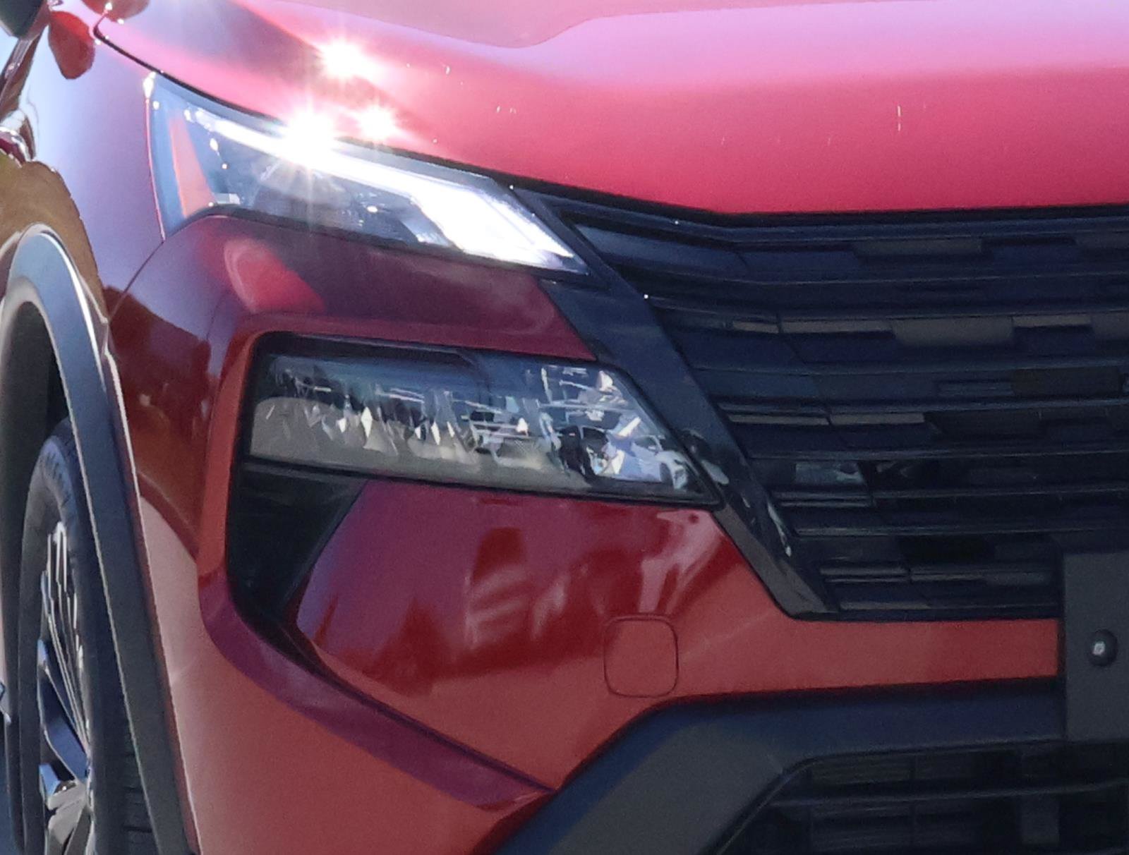 Used 2026 Nissan Rogue Dark Armor FWD image 7
