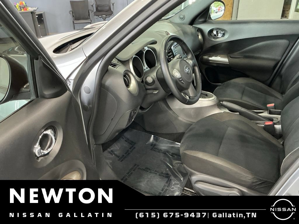 Used 2014 Nissan Juke SV w/ Navigation Package FWD image 6