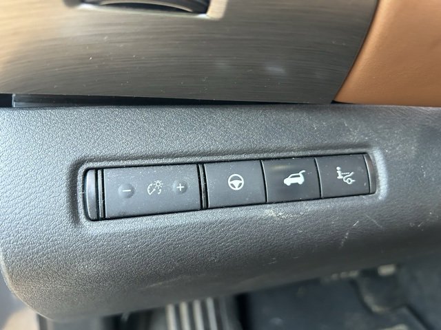 Used 2022 Nissan Pathfinder Platinum w/ Cargo Package image 7