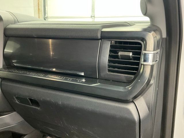 Used 2025 Ford F350 Lariat w/ Lariat Ultimate Package image 11