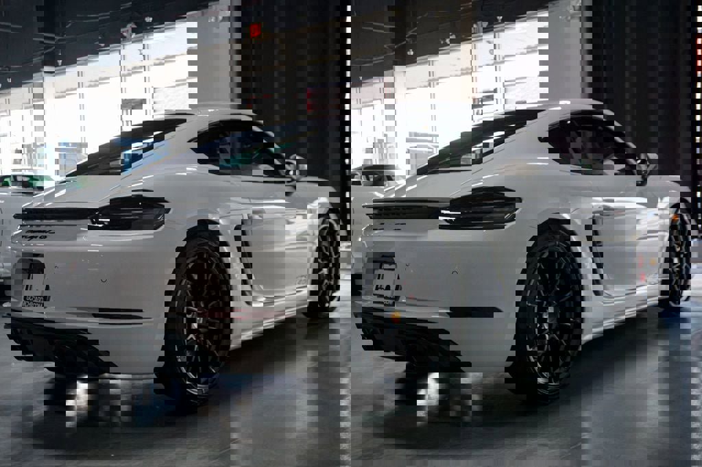 Used 2024 Porsche 718 Cayman GT4 image 6