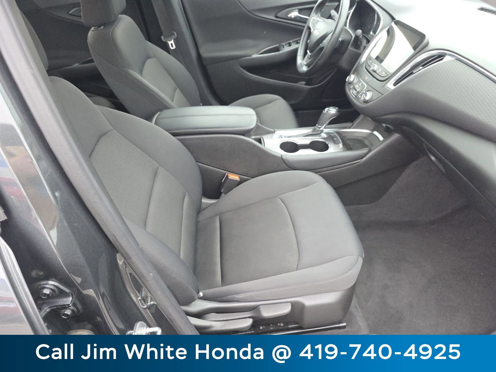 Used 2016 Chevrolet Malibu LT image 24