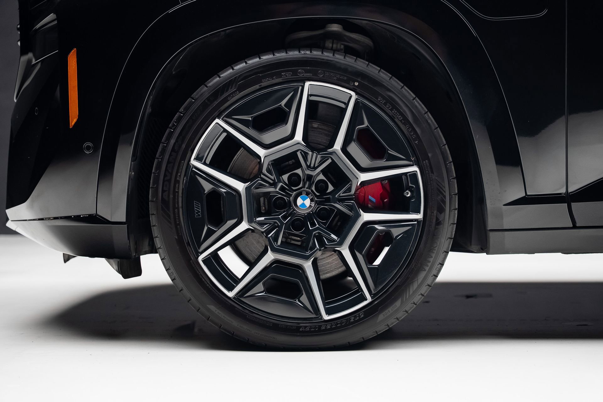 Used 2023 BMW XM w/ M Driver's Package image 20