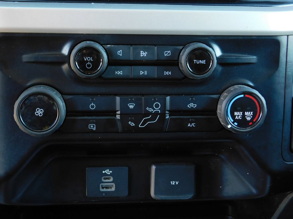 Used 2023 Ford F550 4x4 Regular Cab Super Duty image 56