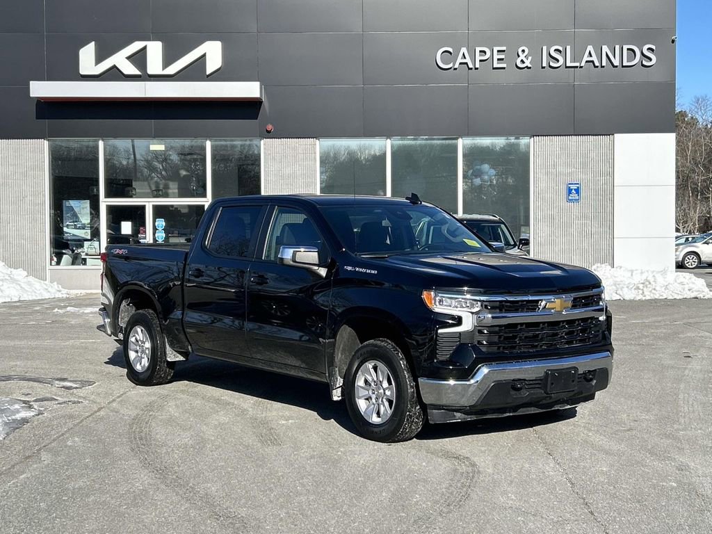Used 2025 Chevrolet Silverado 1500 LT image 1