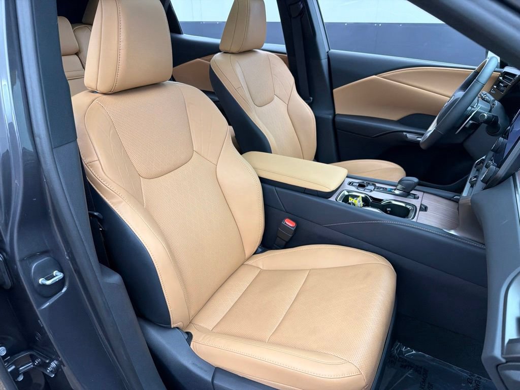 Used 2025 Lexus RX 350 Premium Plus w/ Convenience Package AWD/4WD image 29