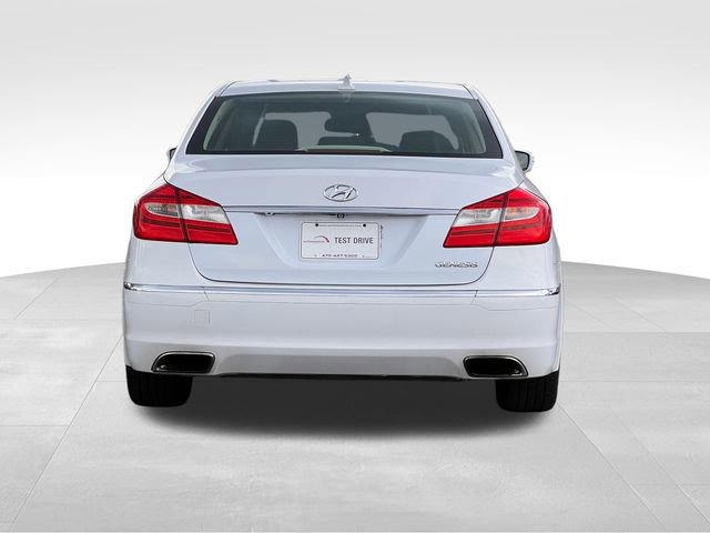 Used 2014 Hyundai Genesis 3.8 w/ Premium Package 02 RWD image 4