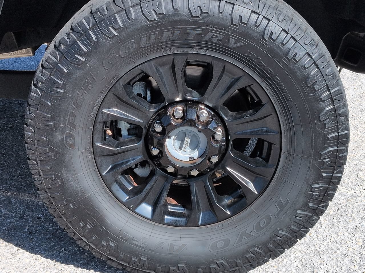 Used 2022 Ford F250 Lariat w/ Tremor Off-Road Package AWD/4WD image 11