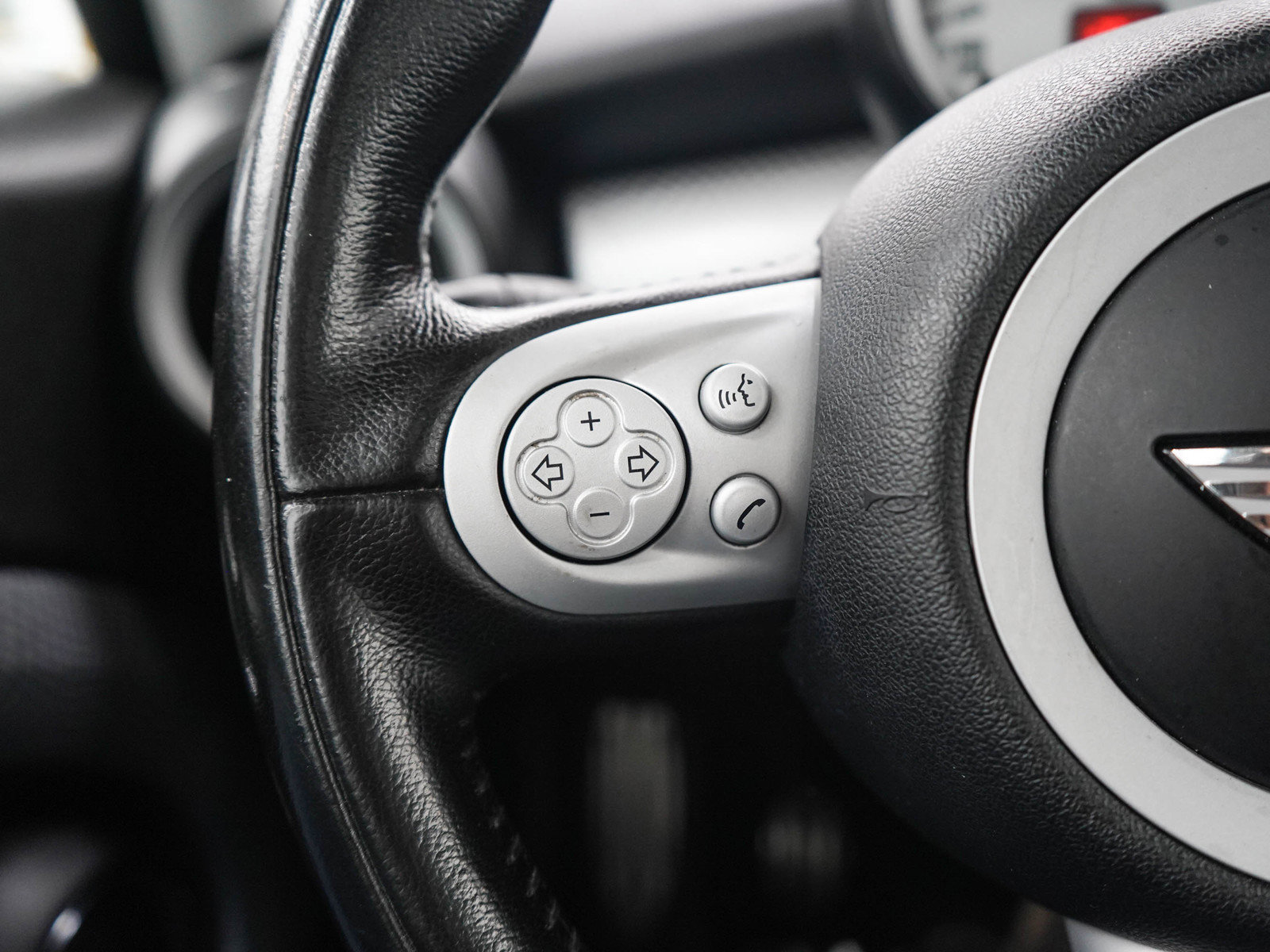 Used 2010 MINI Cooper S FWD image 20