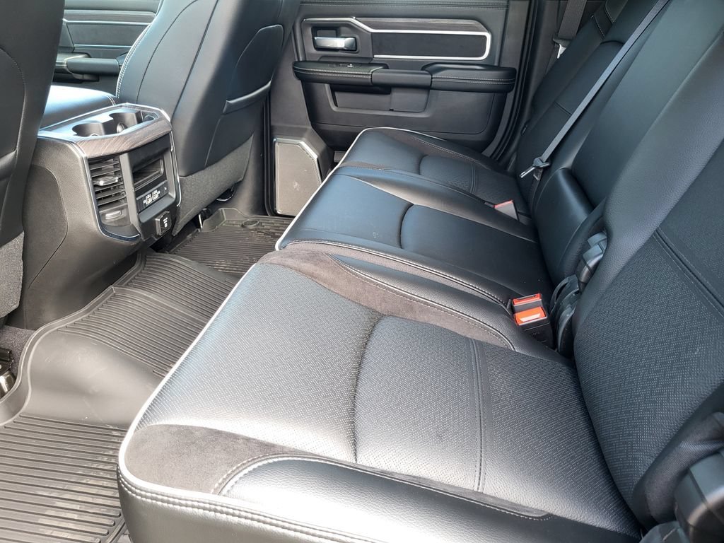 New 2026 RAM 2500 Laramie AWD/4WD image 31