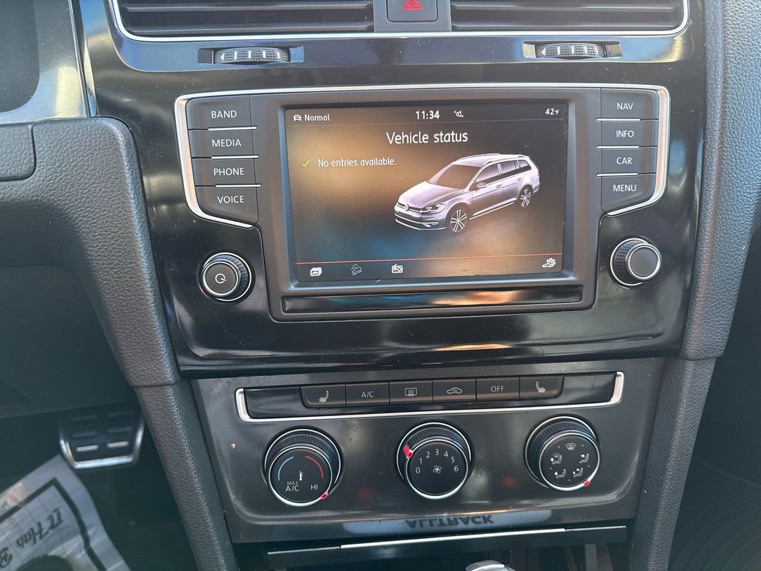 Used 2019 Volkswagen Golf Alltrack S image 21