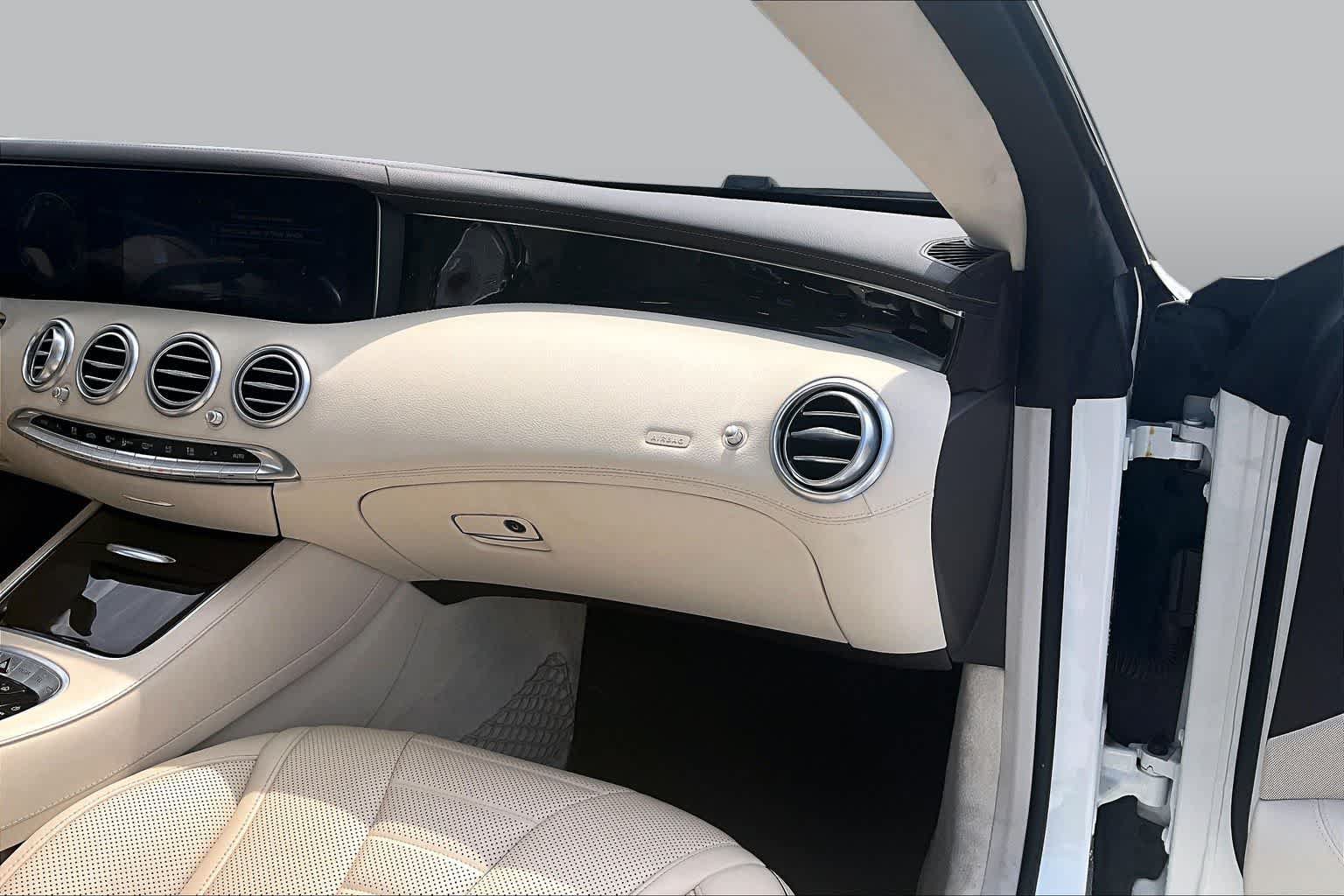 Used 2019 Mercedes-Benz S 560 4MATIC Coupe image 19