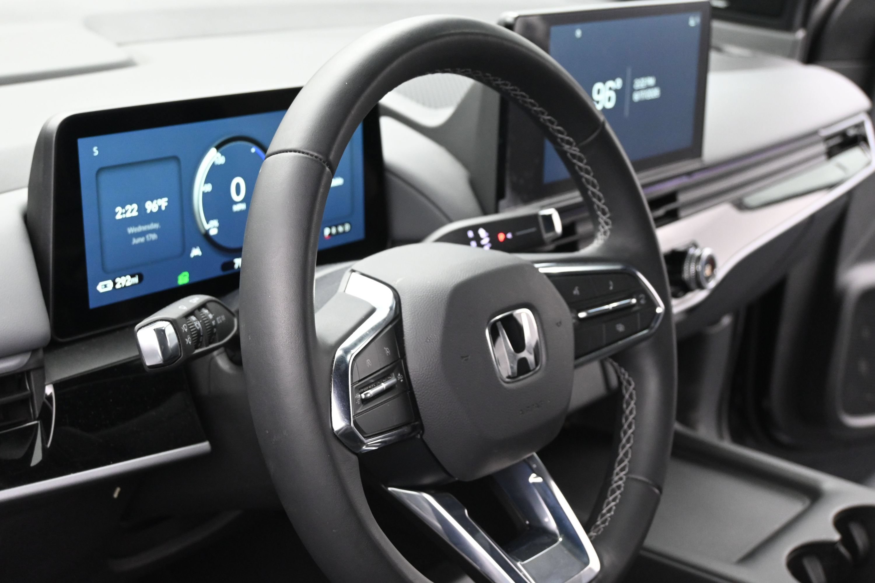 Used 2025 Honda Prologue Touring image 13
