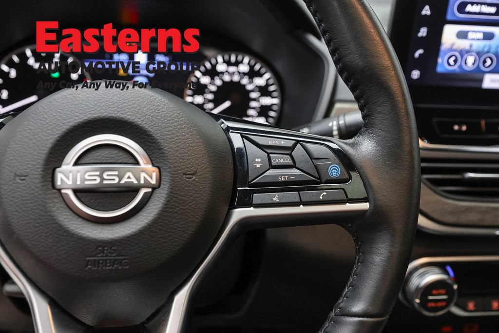 Used 2023 Nissan Altima 2.5 SL FWD image 16