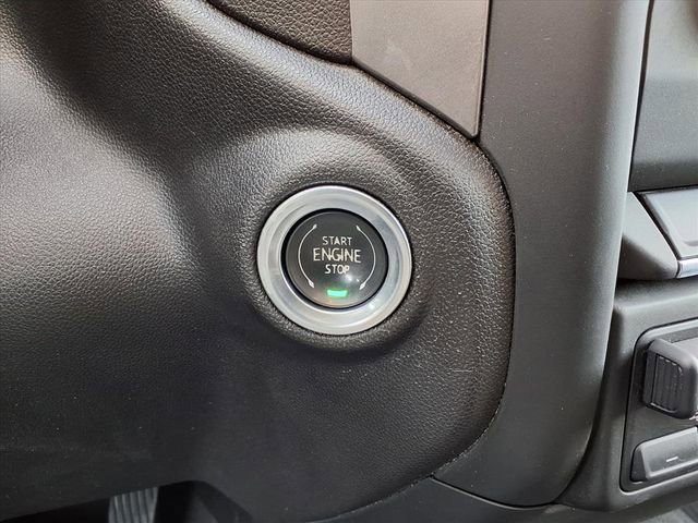 Used 2024 Chevrolet Silverado 2500 Custom w/ Custom Value Package image 60