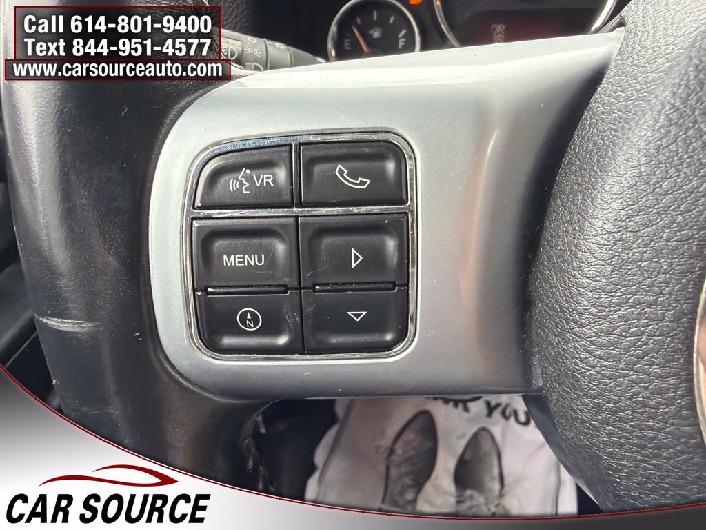 Used 2016 Jeep Wrangler Unlimited Rubicon AWD/4WD image 11
