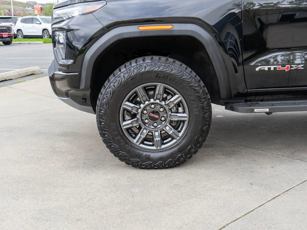 Used 2024 GMC Canyon AT4X AWD/4WD image 28