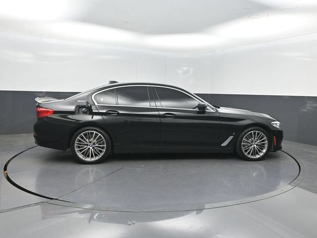 Used 2019 BMW 530e w/ Convenience Package RWD image 31