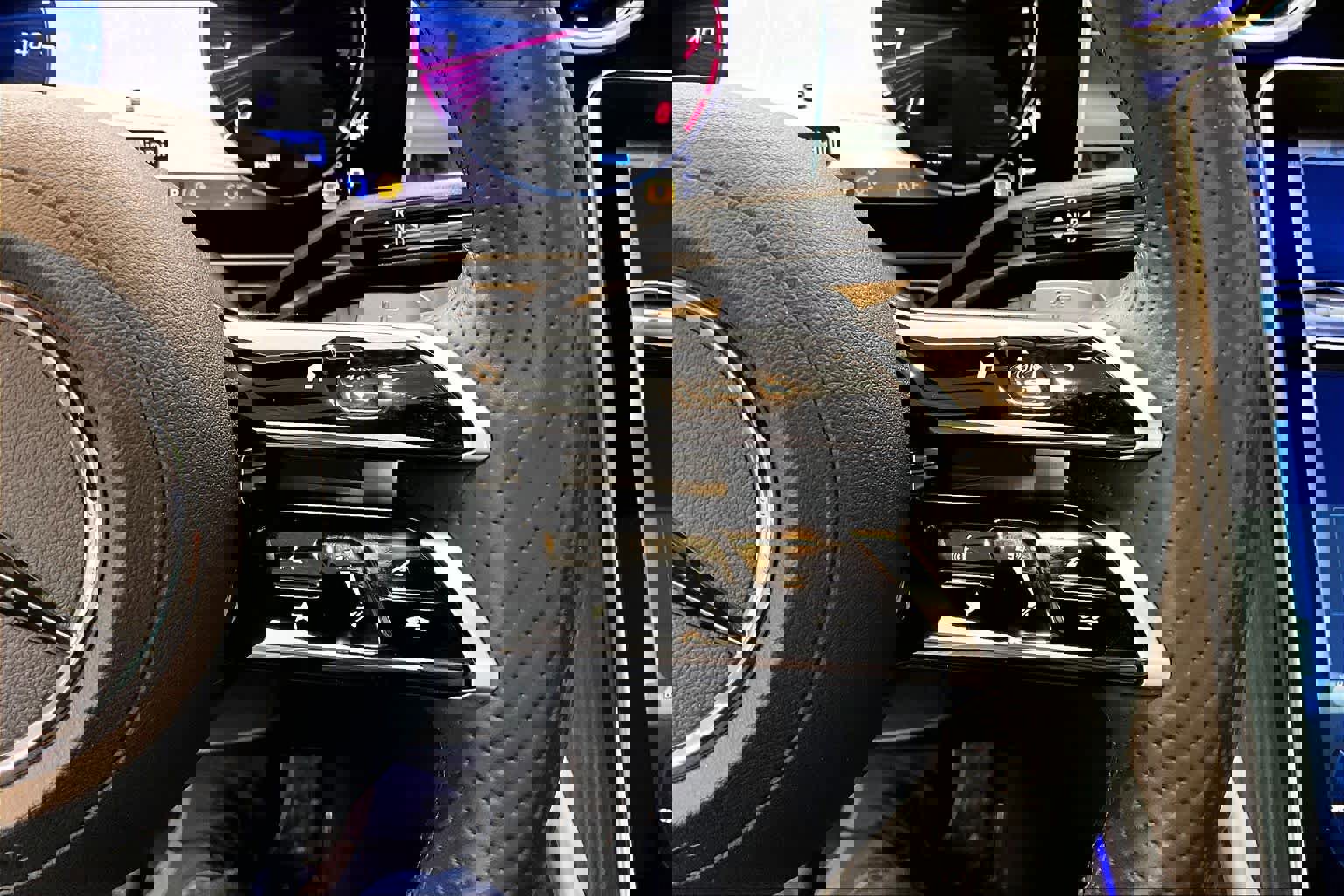 Used 2024 Mercedes-Benz CLE 300 4MATIC Coupe image 24