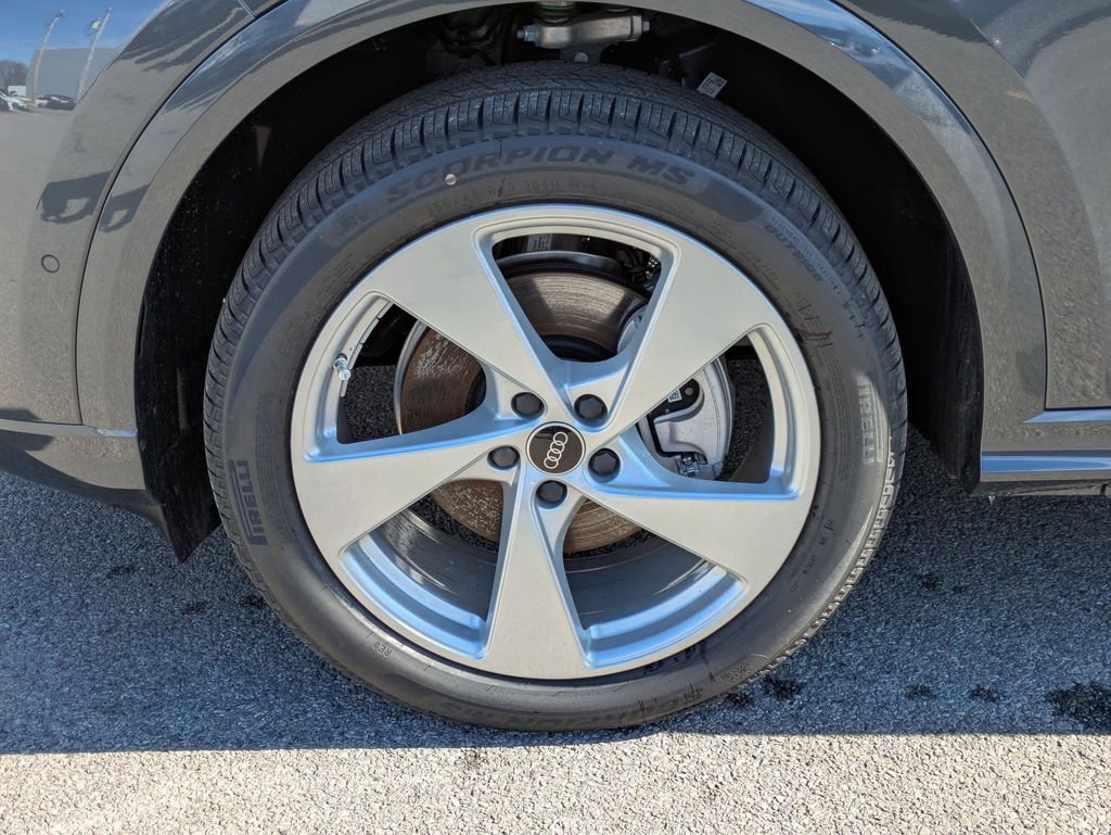New 2025 Audi Q5 Premium Plus image 25