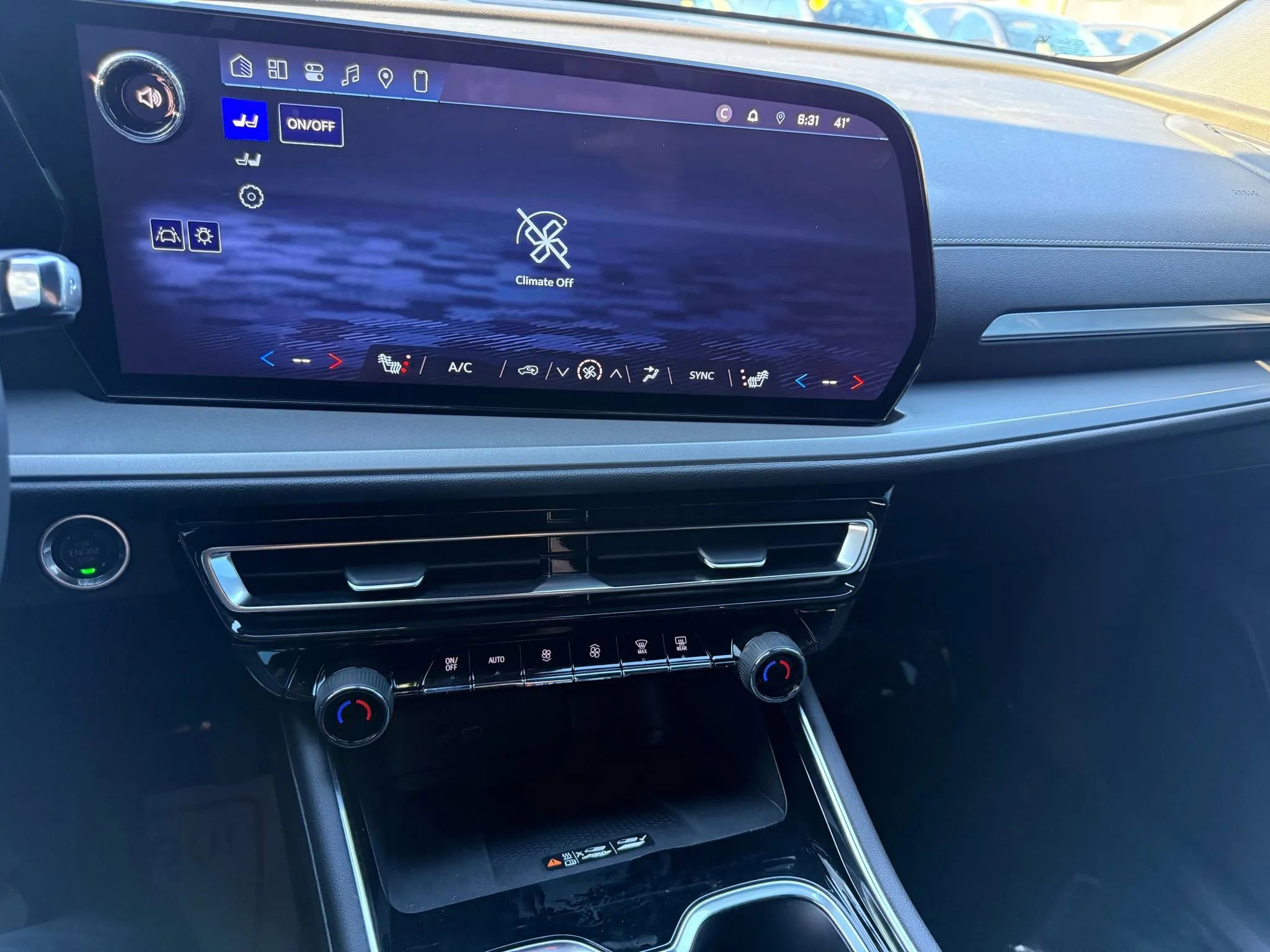 Used 2026 Chevrolet Traverse LT w/ Sun and Wheel Package image 28