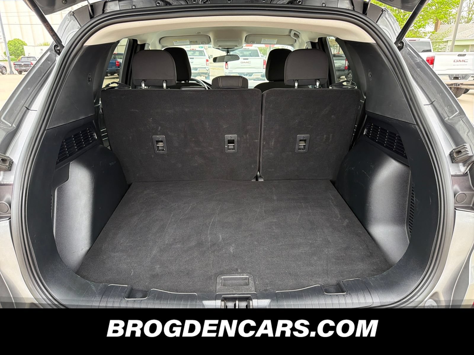 Used 2025 Ford Escape Active AWD/4WD image 9