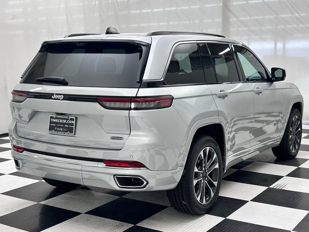 New 2025 Jeep Grand Cherokee Overland w/ Adv Protech Group III image 8