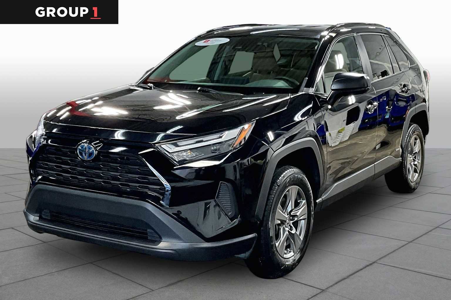 Certified 2024 Toyota RAV4 LE AWD/4WD video 1