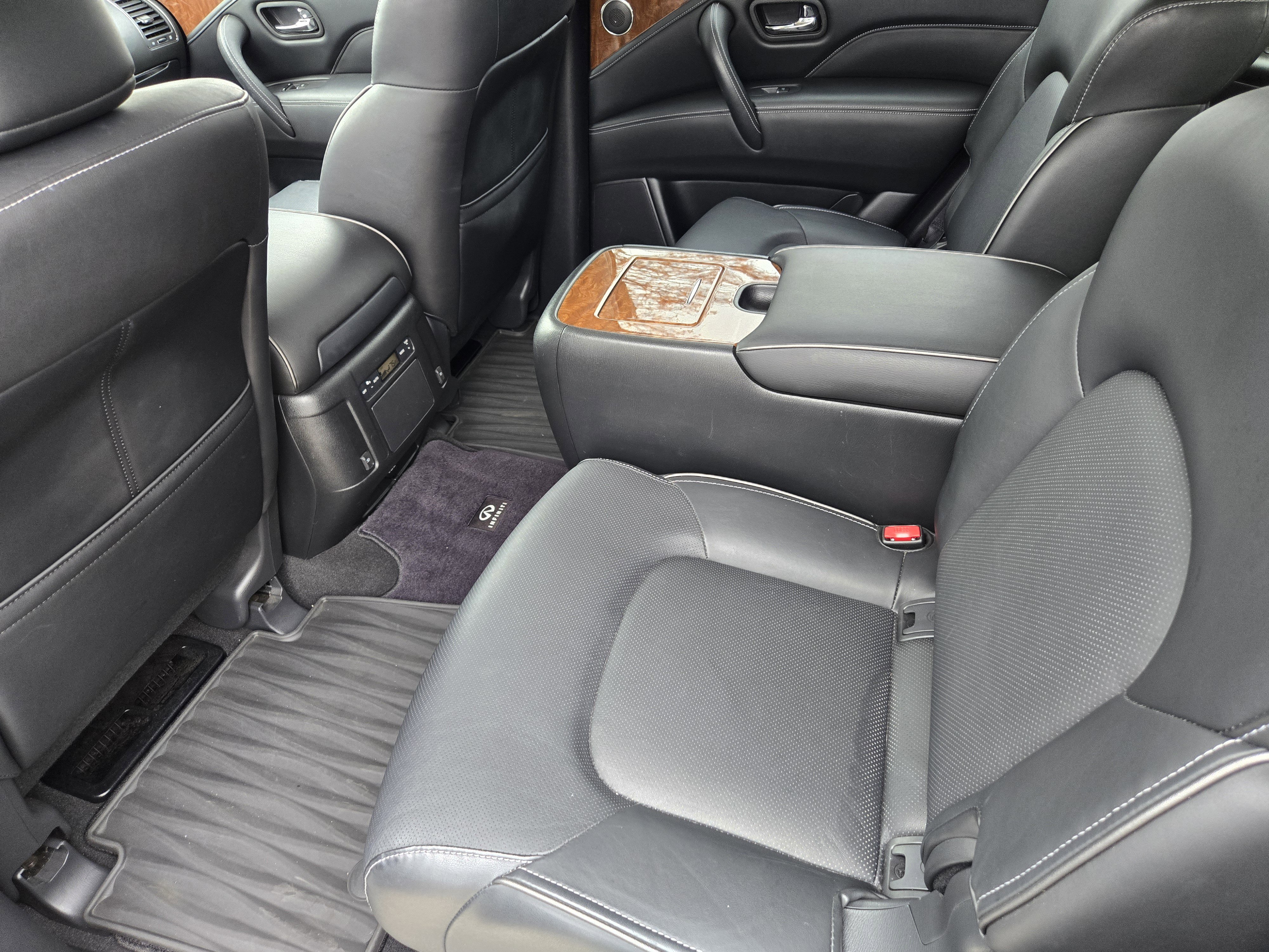 Used 2019 INFINITI QX80 Luxe w/ Proassist Package image 31