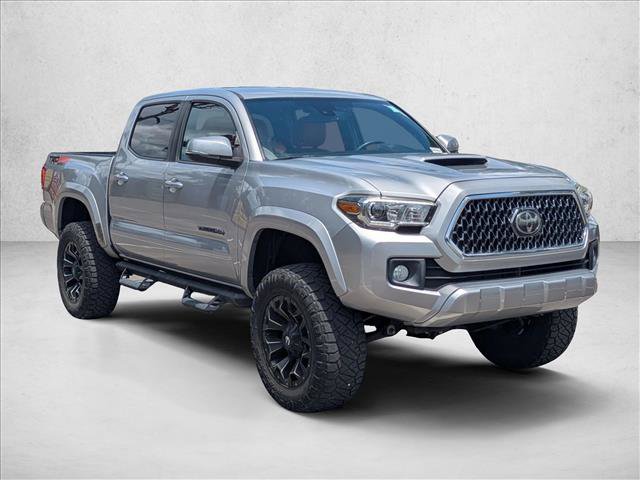 Used 2019 Toyota Tacoma TRD Sport AWD/4WD image 3