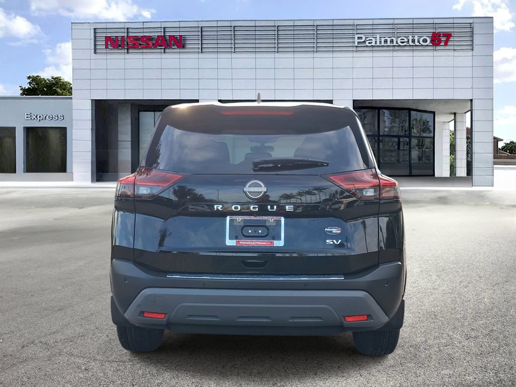 Certified 2023 Nissan Rogue SV FWD image 5