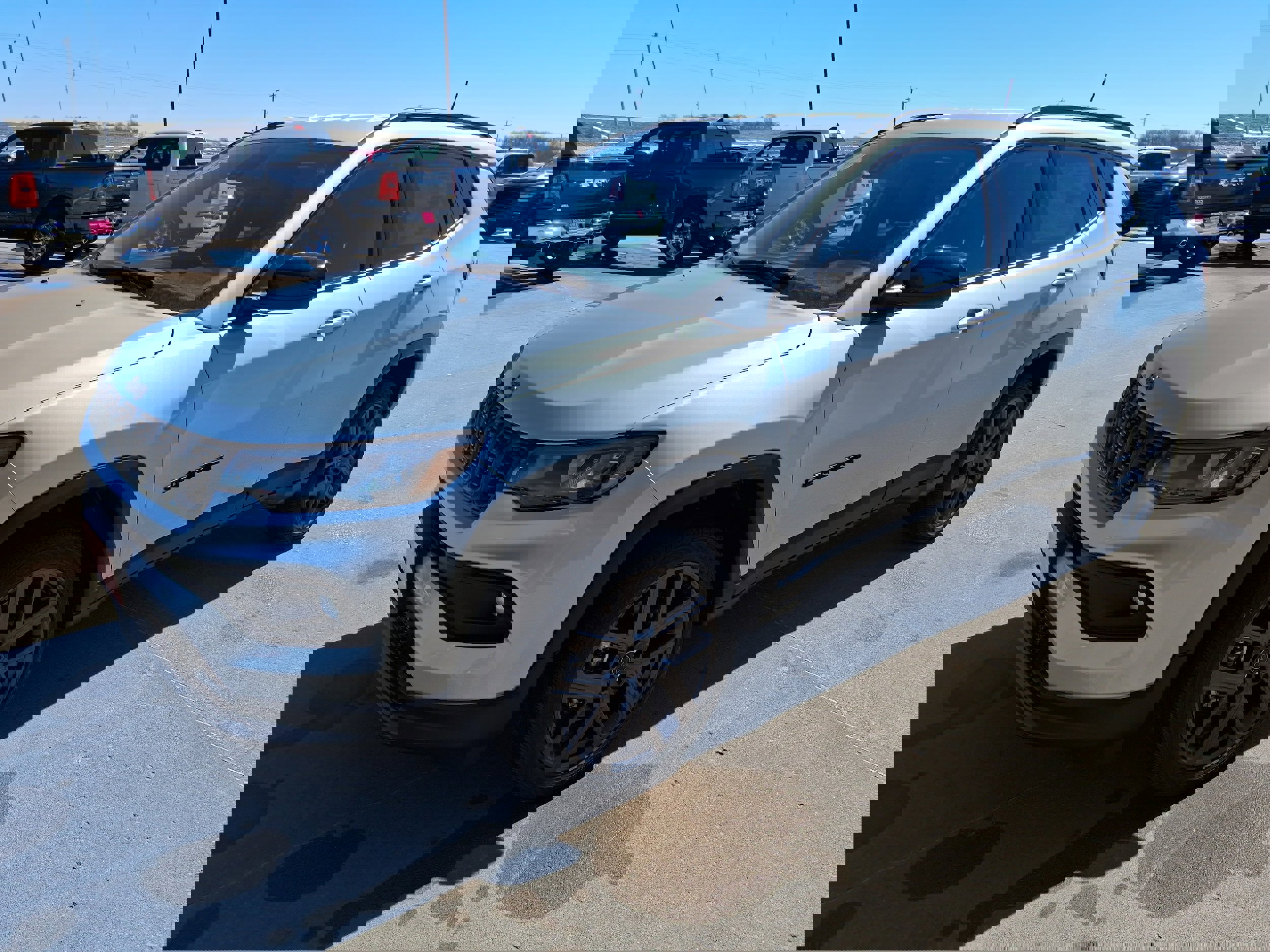 New 2026 Jeep Compass Latitude image 2