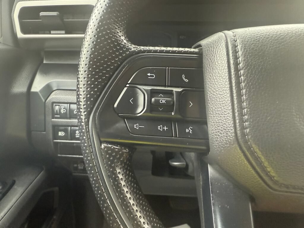 Used 2025 Toyota Tacoma SR RWD image 13