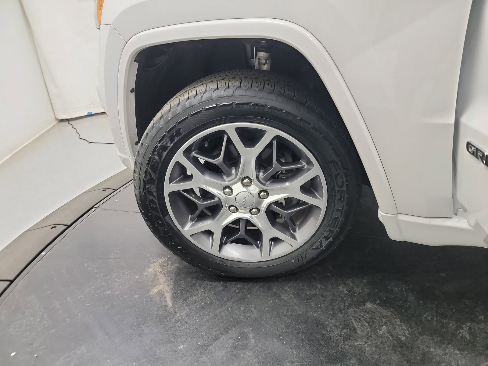 Used 2021 Jeep Grand Cherokee Overland image 30