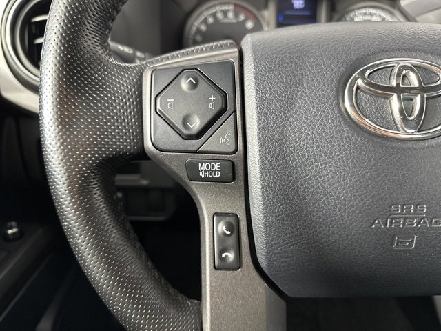 Used 2016 Toyota Tacoma TRD Sport image 15