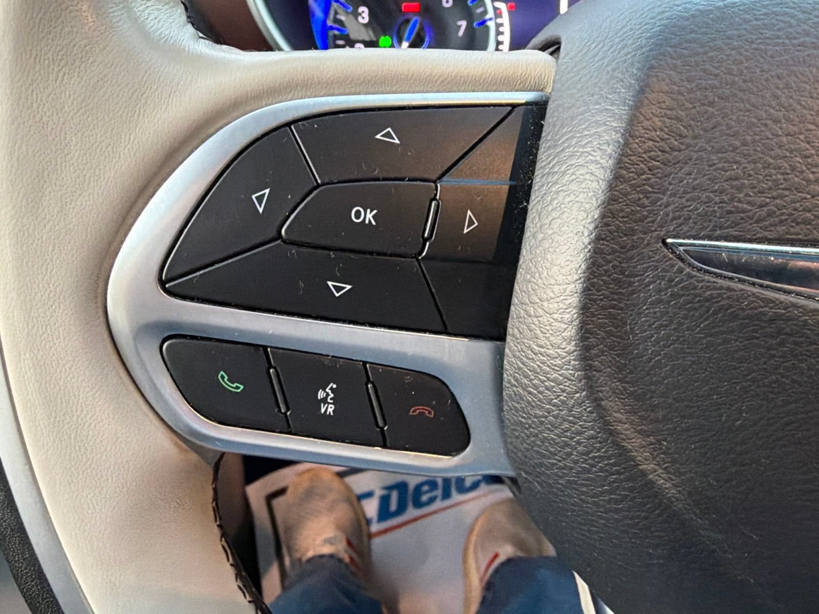 Used 2020 Chrysler Pacifica Limited FWD image 16